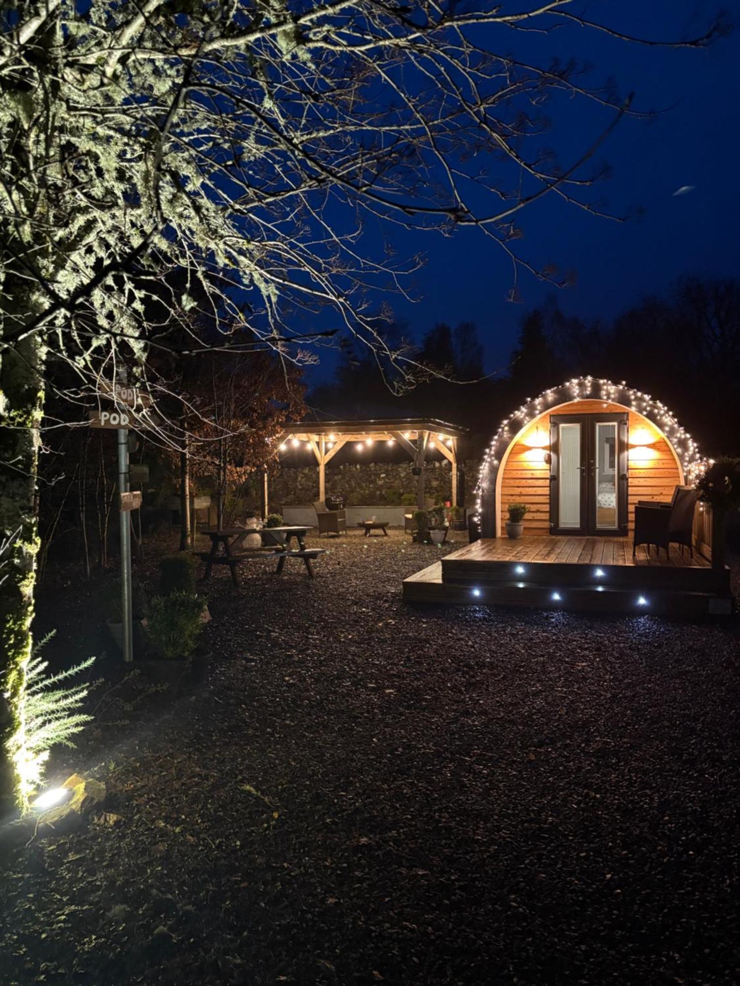 Loch Ness Pods Apartment ฟอร์ตออกัสตัส ภายนอก รูปภาพ