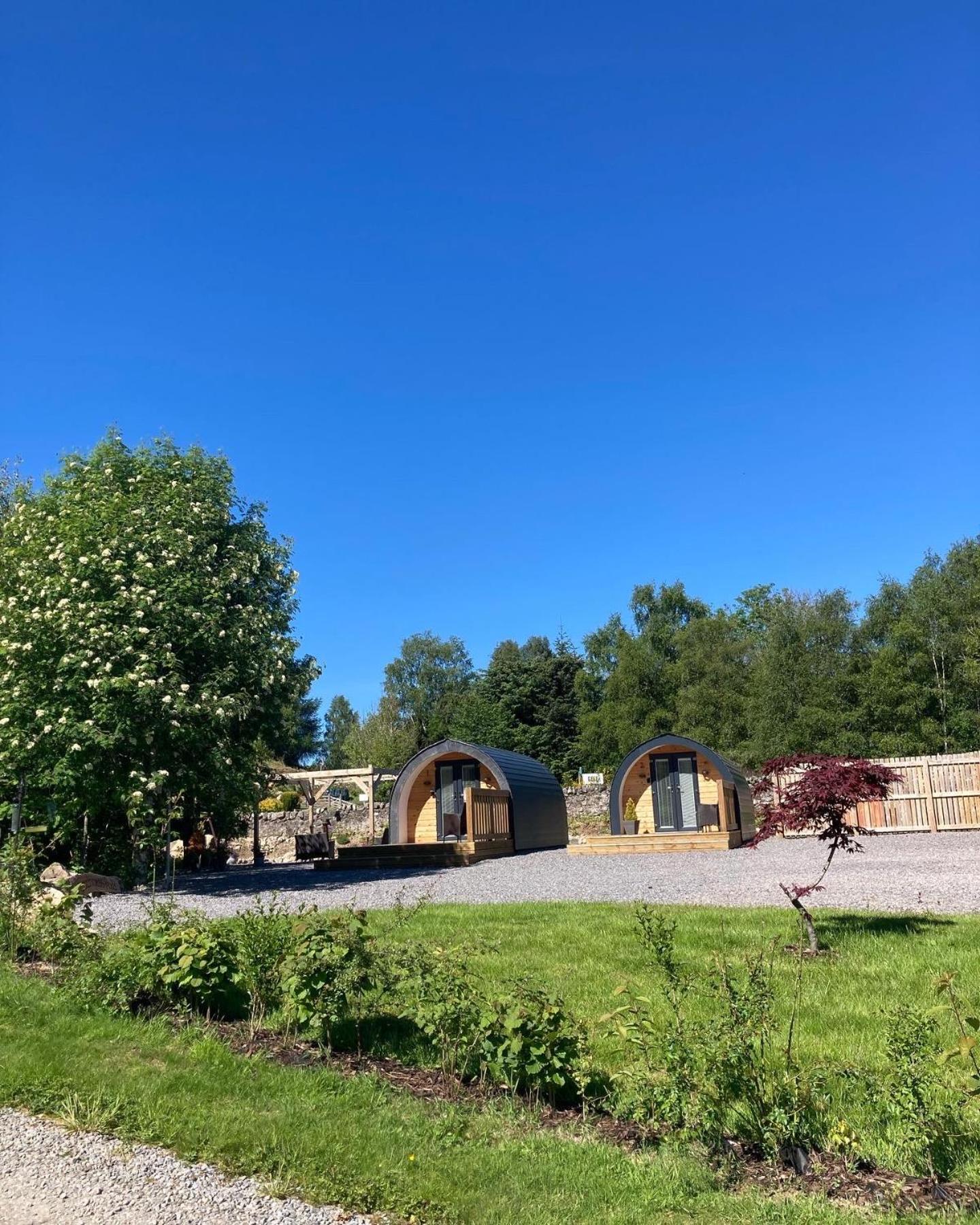 Loch Ness Pods Apartment ฟอร์ตออกัสตัส ภายนอก รูปภาพ